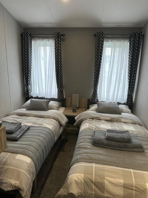 Modern Lodge With Amazing Views 뉴키 외부 사진