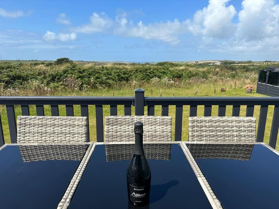 Modern Lodge With Amazing Views 뉴키 외부 사진