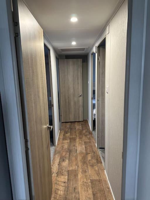 Modern Lodge With Amazing Views 뉴키 외부 사진